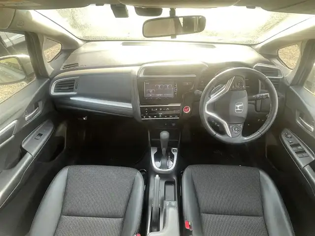 ホンダ フィット 15XL ホンダセンシング 福岡県 2019(令1)年 4.7万km ルナシルバーM 純正7型SDナビ(フルセグTV/CD/DVD/BT)/バックカメラ/ホンダセンシング/レーダークルコン/前後ドラレコ/ETC/シートヒーター/純正LEDヘッドライト/純正フロアマット/プッシュスタート/スマートキー