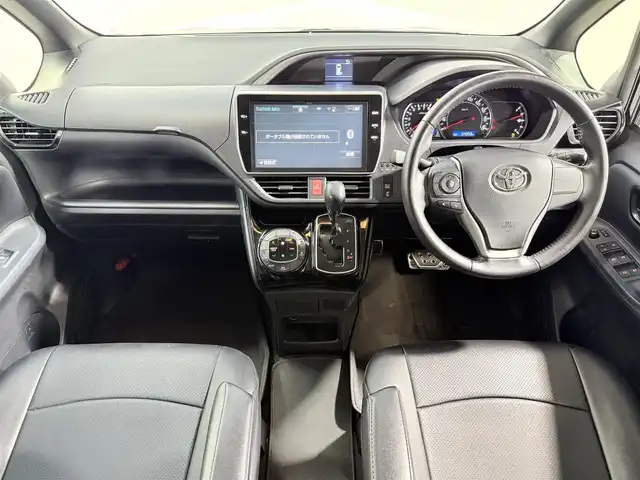 トヨタ ヴォクシー ZS 煌Ⅱ 大阪府 2016(平28)年 5.5万km ブラック 純正ナビＴＶ　フリップダウンモニター　バックカメラ　ＥＴＣ　ドラレコ　衝突軽減　両側パワスラ　レーンアシスト　アイドリングストップ　オートハイビーム　ＬＥＤヘッドライト　フォグランプ　スマートキー