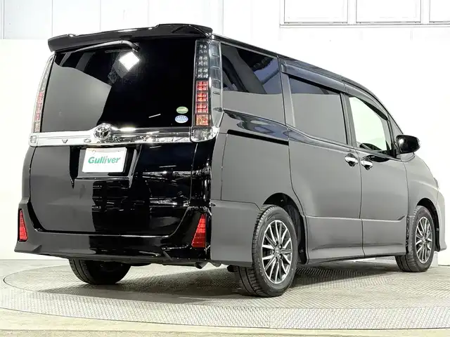 トヨタ ヴォクシー ZS 煌Ⅱ 大阪府 2016(平28)年 5.5万km ブラック 純正ナビＴＶ　フリップダウンモニター　バックカメラ　ＥＴＣ　ドラレコ　衝突軽減　両側パワスラ　レーンアシスト　アイドリングストップ　オートハイビーム　ＬＥＤヘッドライト　フォグランプ　スマートキー