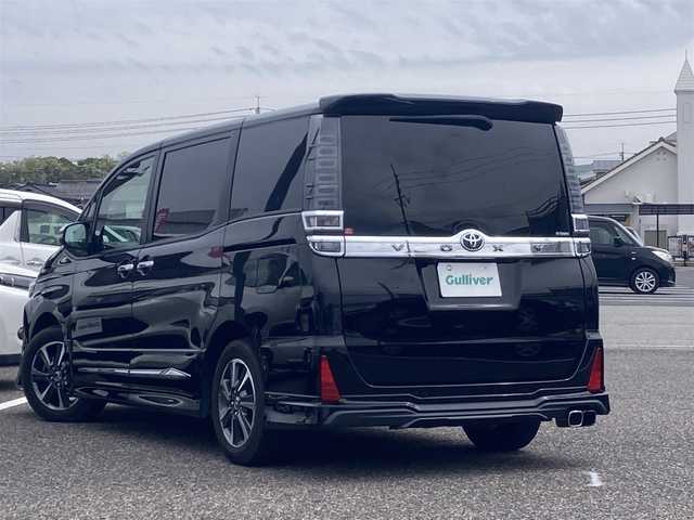 トヨタ ヴォクシー ZS 煌Ⅲ 島根県 2021(令3)年 6万km ブラック ワンオーナー /ディーラーOP SDナビ(CD/DVD/BT/フルセグ/HDMI)/モデリスタエアロ/バックカメラ/両側パワースライドドア /純正フリップダウンモニター/トヨタセーフティーセンス/ ・プリクラッシュセーフティー/ ・レーントレーシングアシスト/ ・オートハイビーム/オートライト/クルーズコントロール/アイドリングストップ/電動格納ミラー/ミラーウィンカー /取扱説明書/保証書/スペアキー×1