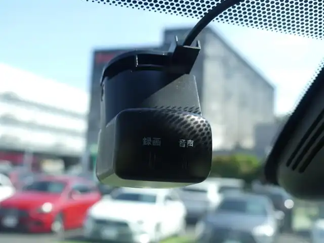 日産 セレナ ハイウェイスター V 千葉県 2020(令2)年 4.4万km ブリリアントホワイトパール エマージェンシーブレーキ/プロパイロット/インテリジェントクルーズコントロール/インテリジェントルームミラー/アイドリングストップ/ハンズフリー両側パワースライドドア/純正SDナビ/地デジTV/【BD/DVD/CD再生機能　Bluetooth接続】/アラウンドビューモニター/革巻きステアリング/ステアリングスイッチ/ステアリングヒーター/ETC/LEDヘッドライト/フォグライト/ウインカーミラー/コーナーセンサー/純正16インチアルミホイル/インテリジェントキー