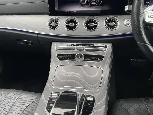 メルセデス・ベンツ ＣＬＳ２２０ｄ スポーツ エクスクルーシブPKG 茨城県 2019(平31)年 5.1万km ダイヤモンドホワイト パノラマSR /Burmester /HUD/RSP /ACC  /LKA /BSM /ナビ /360度カメラ /CarPｌay /TV /アンビエントライト/黒革 /シートヒーター /ベンチレーション /マルチLED /オートハイビーム /パフュームアトマイザー /パワーバトランク /ETC2.0 /禁煙車