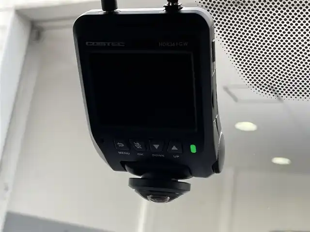 ＭＩＮＩ ミニ クラブマン クーパーSD 岐阜県 2019(令1)年 3.2万km メルティングシルバーM アクティブクルーズコントロール/前車接近警告機能/衝突回避、被害軽減ブレーキ/リアパークディスタンスコントロール/純正ナビ　/Ｂｌｕｅｔｏｏｔｈ/社外TVチューナー/バックカメラ/LEDヘッドライト/LEDフロントフォグランプ/レインセンサー/前後ドライブレコーダー　/ETC車載器システム内蔵自動防眩ルームミラー