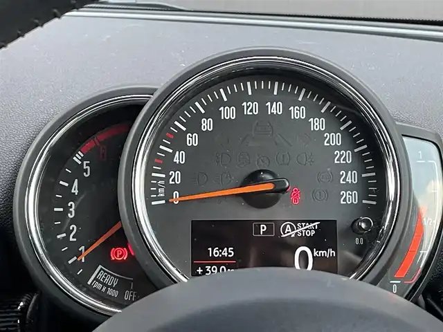 ＭＩＮＩ ミニ クラブマン クーパーSD 岐阜県 2019(令1)年 3.2万km メルティングシルバーM アクティブクルーズコントロール/前車接近警告機能/衝突回避、被害軽減ブレーキ/リアパークディスタンスコントロール/純正ナビ　/Ｂｌｕｅｔｏｏｔｈ/社外TVチューナー/バックカメラ/LEDヘッドライト/LEDフロントフォグランプ/レインセンサー/前後ドライブレコーダー　/ETC車載器システム内蔵自動防眩ルームミラー