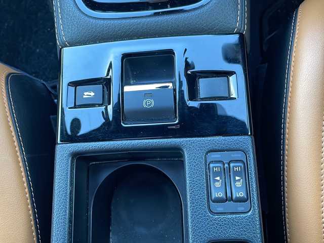 スバル ＷＲＸ Ｓ４ スポルヴィータ 道東・釧路十勝 2015(平27)年 13万km クリスタルホワイトP 純正ナビ(ラジオ/BT/CD/DVD/SD/フルセグTV)/サンルーフ/メモリーシートD席/パドルシフト/バックカメラ(サイド)/クルーズコントロール(追従あり)/純正フロアマット/パワーリアゲート/横滑り防止/オートライト/レザーシート/シートヒーター前席/ダウンヒルアシストコントロール/電動パーキングブレーキ/マルチインフォーメーションディスプレイ/電格ミラー/プッシュスタート/ETC