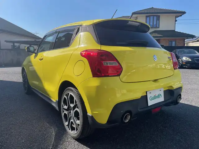 スズキ スイフト スポーツ セーフティPKG 茨城県 2018(平30)年 10.8万km チャンピオンイエロー ワンオーナー/ディーラーオプション8インチSDナビ（CD/DVD/BT/フルセグTV）/ビルトインETC/ステアリングスイッチ/プッシュスタート/レーダークルーズコントロール/車線逸脱/衝突軽減ブレーキ/純正ドアバイザー/純正フロアマット