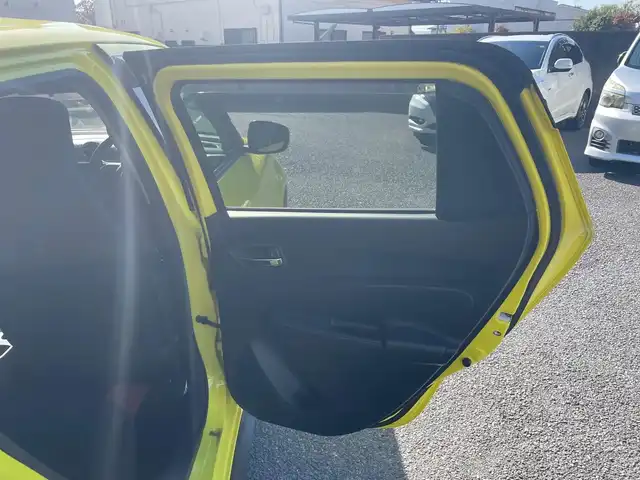 スズキ スイフト スポーツ セーフティPKG 茨城県 2018(平30)年 10.8万km チャンピオンイエロー ワンオーナー/ディーラーオプション8インチSDナビ（CD/DVD/BT/フルセグTV）/ビルトインETC/ステアリングスイッチ/プッシュスタート/レーダークルーズコントロール/車線逸脱/衝突軽減ブレーキ/純正ドアバイザー/純正フロアマット