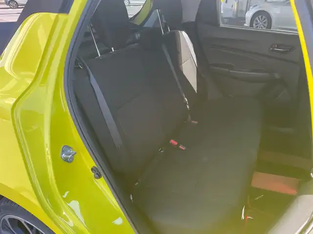 スズキ スイフト スポーツ セーフティPKG 茨城県 2018(平30)年 10.8万km チャンピオンイエロー ワンオーナー/ディーラーオプション8インチSDナビ（CD/DVD/BT/フルセグTV）/ビルトインETC/ステアリングスイッチ/プッシュスタート/レーダークルーズコントロール/車線逸脱/衝突軽減ブレーキ/純正ドアバイザー/純正フロアマット