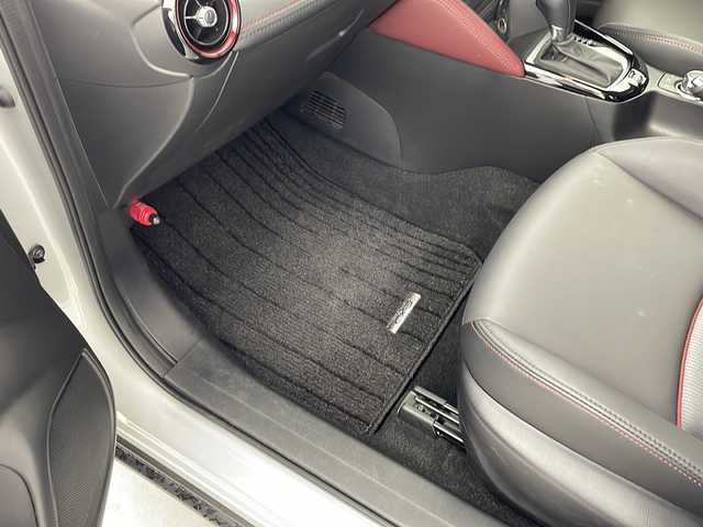 マツダ ＣＸ－３ 20S プロアクティブ 兵庫県 2017(平29)年 2.4万km セラミックM ・純正ナビ/CD/DVD/TV/Bluetooth/USB/・バックカメラ/・ビルトインETC/・i-ACTEVESENSE/・車間認知支援/・スマートブレーキサポート/・マツダレーダークルーズコントロール/・スマートシティブレーキサポート/・ブラインドスポットモニタリング/・レーンディパーチャーアラート/・交通標識認識システム/・パーキングセンサー/・アダプティブＬＥＤヘッドライト/・パドルシフト/・アドバンストキー/・ヘッドアップディスプレイ/・ハーフレザー/・ウインカー付きドアミラー