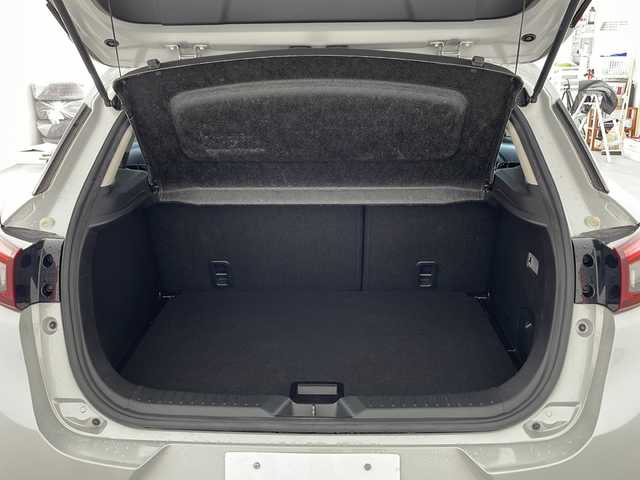 マツダ ＣＸ－３ 20S プロアクティブ 兵庫県 2017(平29)年 2.4万km セラミックM ・純正ナビ/CD/DVD/TV/Bluetooth/USB/・バックカメラ/・ビルトインETC/・i-ACTEVESENSE/・車間認知支援/・スマートブレーキサポート/・マツダレーダークルーズコントロール/・スマートシティブレーキサポート/・ブラインドスポットモニタリング/・レーンディパーチャーアラート/・交通標識認識システム/・パーキングセンサー/・アダプティブＬＥＤヘッドライト/・パドルシフト/・アドバンストキー/・ヘッドアップディスプレイ/・ハーフレザー/・ウインカー付きドアミラー