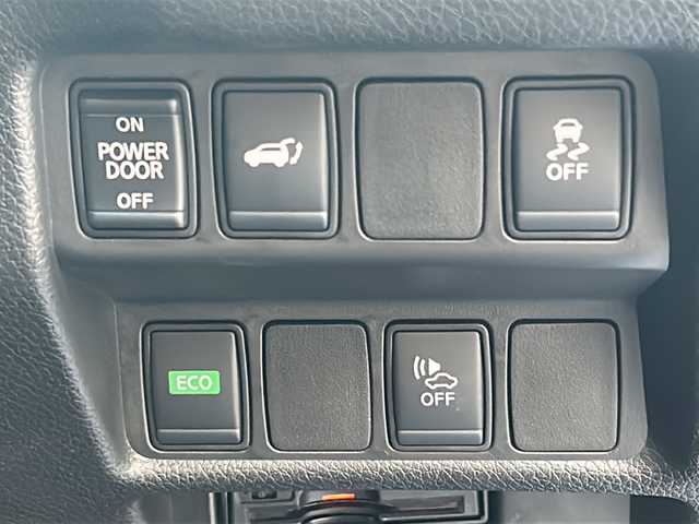 日産 エクストレイル ハイブリッド 20Xi 広島県 2019(令1)年 4.1万km ブリリアントホワイトパール 禁煙車/エマージェンシーブレーキ/車線逸脱警報/BSW/プロパイロット/純正８型ナビ（MM518D-L）/・フルセグ/CD/DVD/Blu-ray/Bluetooth/USB/MSV/アラウンドビューモニター/インテリジェントルームミラー/革巻きステアリング/ステアリングスイッチ/オートライト/カプロンシート/LEDヘッドライト/フォグランプ/ETC/ドライブレコーダー（DJ4-D）/純正ドアバイザー/純正フロアマット