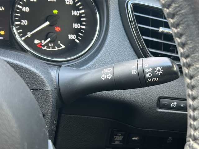 日産 エクストレイル ハイブリッド 20Xi 広島県 2019(令1)年 4.1万km ブリリアントホワイトパール 禁煙車/エマージェンシーブレーキ/車線逸脱警報/BSW/プロパイロット/純正８型ナビ（MM518D-L）/・フルセグ/CD/DVD/Blu-ray/Bluetooth/USB/MSV/アラウンドビューモニター/インテリジェントルームミラー/革巻きステアリング/ステアリングスイッチ/オートライト/カプロンシート/LEDヘッドライト/フォグランプ/ETC/ドライブレコーダー（DJ4-D）/純正ドアバイザー/純正フロアマット