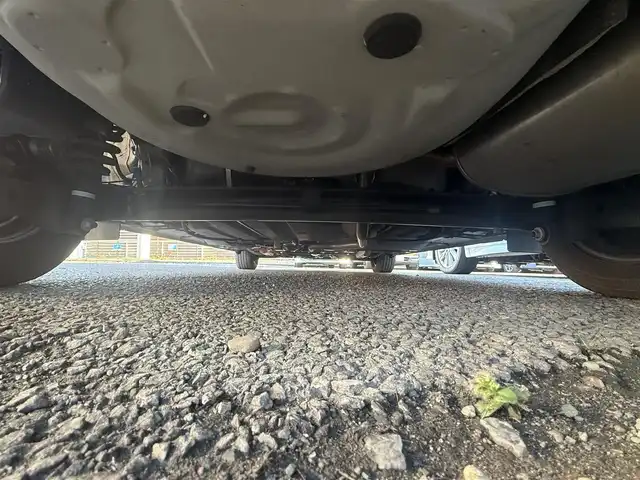 トヨタ シエンタ ハイブリッド G セーフティエディション 千葉県 2021(令3)年 5.2万km ホワイトパールクリスタルシャイン 純正SDナビ/(フルセグTV/CD/DVD/Bluetooth)/全方位カメラ/前後ドライブレコーダー/ワンオーナ/前席シートヒーター/ステアリングヒーター/両側パワースライドドア/前後コーナーセンサー/クルーズコントロール/ETC/ステアリングスイッチ/レーンキープアシスト/プリクラッシュセーフティー/横滑り防止装置/スマートキー/スペアキー/プッシュエンジンスタート