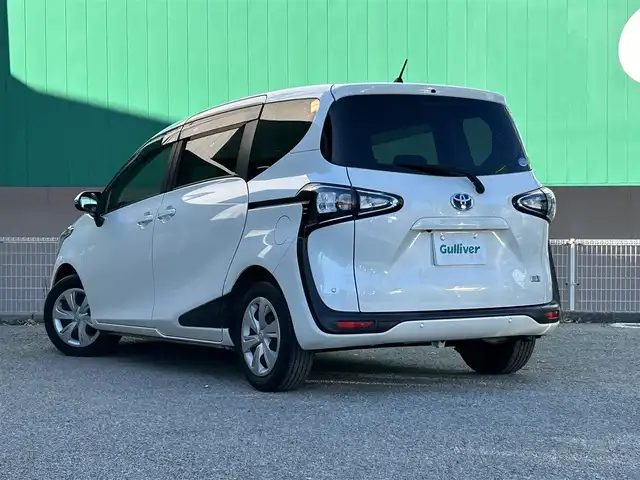 トヨタ シエンタ ハイブリッド G セーフティエディション 千葉県 2021(令3)年 5.2万km ホワイトパールクリスタルシャイン 純正SDナビ/(フルセグTV/CD/DVD/Bluetooth)/全方位カメラ/前後ドライブレコーダー/ワンオーナ/前席シートヒーター/ステアリングヒーター/両側パワースライドドア/前後コーナーセンサー/クルーズコントロール/ETC/ステアリングスイッチ/レーンキープアシスト/プリクラッシュセーフティー/横滑り防止装置/スマートキー/スペアキー/プッシュエンジンスタート