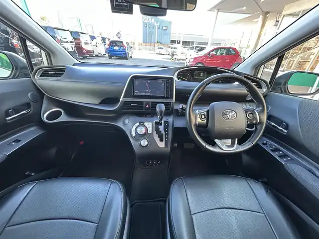 トヨタ シエンタ ハイブリッド G セーフティエディション 千葉県 2021(令3)年 5.2万km ホワイトパールクリスタルシャイン 純正SDナビ/(フルセグTV/CD/DVD/Bluetooth)/全方位カメラ/前後ドライブレコーダー/ワンオーナ/前席シートヒーター/ステアリングヒーター/両側パワースライドドア/前後コーナーセンサー/クルーズコントロール/ETC/ステアリングスイッチ/レーンキープアシスト/プリクラッシュセーフティー/横滑り防止装置/スマートキー/スペアキー/プッシュエンジンスタート