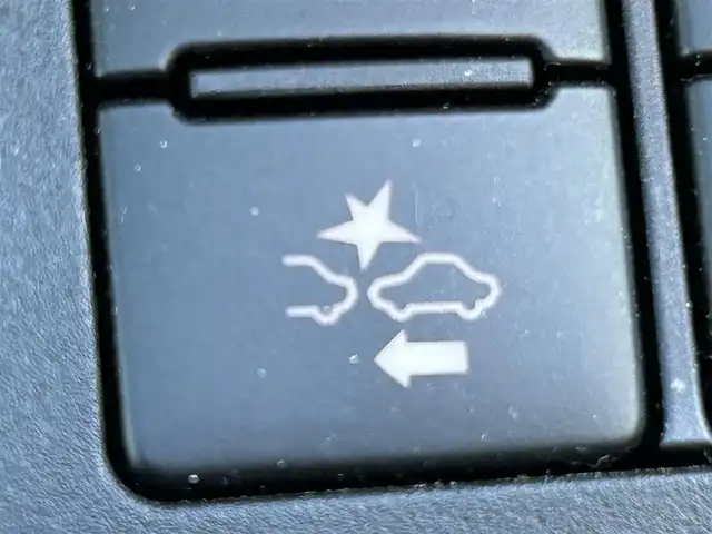 トヨタ シエンタ ハイブリッド G セーフティエディション 千葉県 2021(令3)年 5.2万km ホワイトパールクリスタルシャイン 純正SDナビ/(フルセグTV/CD/DVD/Bluetooth)/全方位カメラ/前後ドライブレコーダー/ワンオーナ/前席シートヒーター/ステアリングヒーター/両側パワースライドドア/前後コーナーセンサー/クルーズコントロール/ETC/ステアリングスイッチ/レーンキープアシスト/プリクラッシュセーフティー/横滑り防止装置/スマートキー/スペアキー/プッシュエンジンスタート