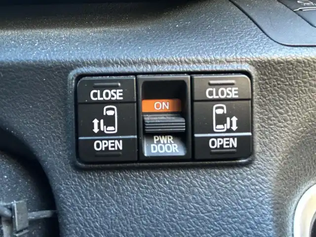 トヨタ シエンタ ハイブリッド G セーフティエディション 千葉県 2021(令3)年 5.2万km ホワイトパールクリスタルシャイン 純正SDナビ/(フルセグTV/CD/DVD/Bluetooth)/全方位カメラ/前後ドライブレコーダー/ワンオーナ/前席シートヒーター/ステアリングヒーター/両側パワースライドドア/前後コーナーセンサー/クルーズコントロール/ETC/ステアリングスイッチ/レーンキープアシスト/プリクラッシュセーフティー/横滑り防止装置/スマートキー/スペアキー/プッシュエンジンスタート