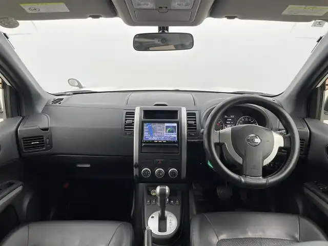 日産 エクストレイル 20Xt 大分県 2012(平24)年 6.9万km ブリリアントホワイトパール パートタイム４WD/純正ナビ/（フルセグ/Bluetooth/CD/DVD)/バックカメラ/ダウンヒルアシスト/カプロンシート/シートヒーター/ビルトインETC/オートライト/純正アルミホイール/電動格納ミラー