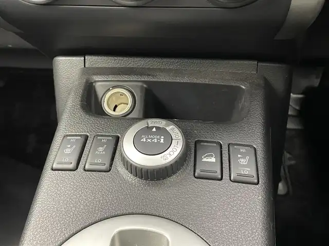 日産 エクストレイル 20Xt 大分県 2012(平24)年 6.9万km ブリリアントホワイトパール パートタイム４WD/純正ナビ/（フルセグ/Bluetooth/CD/DVD)/バックカメラ/ダウンヒルアシスト/カプロンシート/シートヒーター/ビルトインETC/オートライト/純正アルミホイール/電動格納ミラー