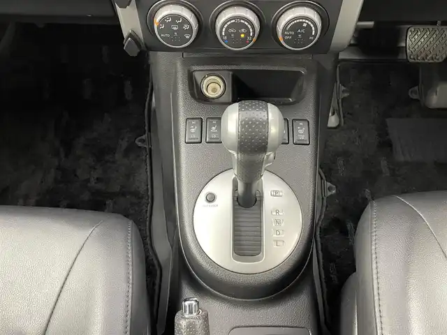 日産 エクストレイル 20Xt 大分県 2012(平24)年 6.9万km ブリリアントホワイトパール パートタイム４WD/純正ナビ/（フルセグ/Bluetooth/CD/DVD)/バックカメラ/ダウンヒルアシスト/カプロンシート/シートヒーター/ビルトインETC/オートライト/純正アルミホイール/電動格納ミラー