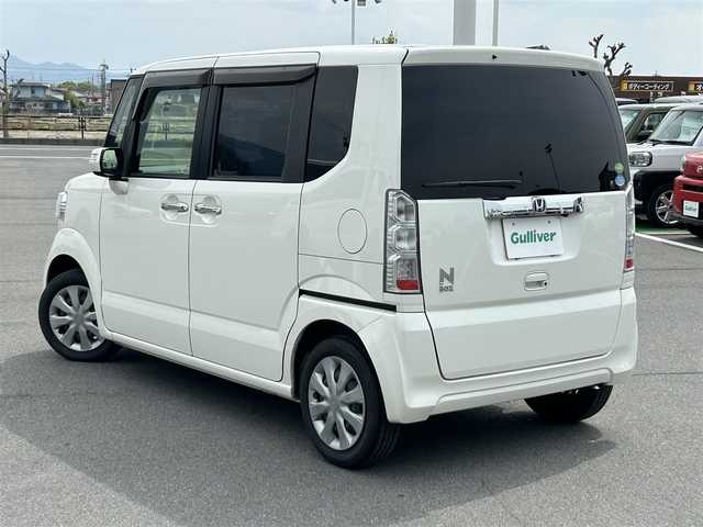 ホンダ Ｎ ＢＯＸ G L SSパッケージ 奈良県 2015(平27)年 4.4万km プレミアムホワイトパールⅡ 社外ＳＤナビ　/フルセグ　/ＤＶＤ　/Ｂｌｕｅｔｏｏｔｈ　/バックカメラ　/ＥＴＣ　/ドライブレコーダー　/両側パワースライドドア　/帆h氏ベンチシート　/社外フロアマット　/横滑り防止装置　/衝突被害軽減ブレーキ　/スペアキー１本