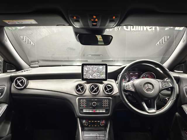メルセデス・ベンツ ＣＬＡ２２０ Sブレイク 4MATIC 群馬県 2019(平31)年 5.9万km 黒 プレミアムＰＫＧ/ハーマンカードン/ＬＥＤライト/サンルーフ/アンビエントライト/アップルＣａｒＰｌａｙ/黒革シート　