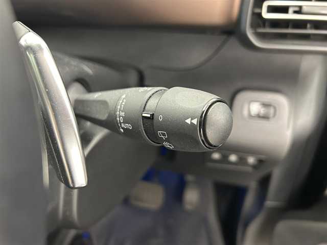 プジョー リフター GTライン ファーストLTD 岡山県 2021(令3)年 3万km グレー 純正ディスプレイオーディオ/Bluetooth/Applecarplay/Android auto/バックカメラ/サイドカメラ/ガラスルーフ/アダプティブクルーズコントロール/アクティブセーフティブレーキ/トラフィックサインインフォメーション/疲労検知システム/アンビエントライト/ブラインドスポット/ETC/インテリジェントハイビーム/ドライブレコーダー/パーキングセンサー