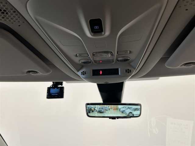 プジョー リフター GTライン ファーストLTD 岡山県 2021(令3)年 3万km グレー 純正ディスプレイオーディオ/Bluetooth/Applecarplay/Android auto/バックカメラ/サイドカメラ/ガラスルーフ/アダプティブクルーズコントロール/アクティブセーフティブレーキ/トラフィックサインインフォメーション/疲労検知システム/アンビエントライト/ブラインドスポット/ETC/インテリジェントハイビーム/ドライブレコーダー/パーキングセンサー