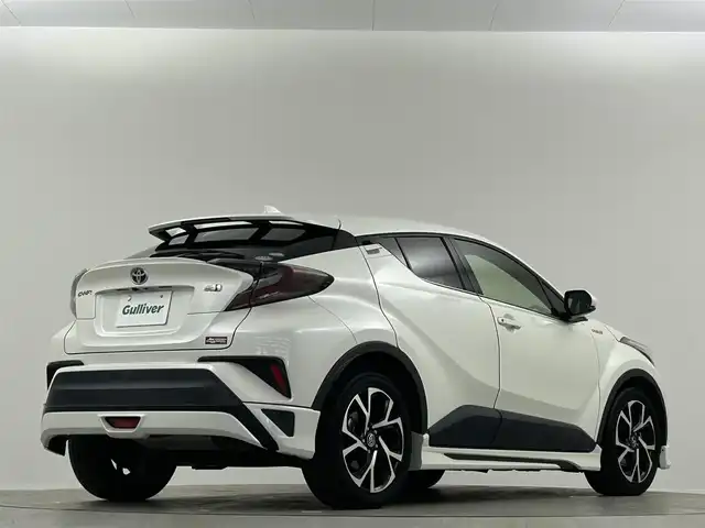 トヨタ Ｃ－ＨＲ G 埼玉県 2017(平29)年 3.3万km ホワイトパールクリスタルシャイン 純正ナビ　ＴＶ　ＣＤ／ＤＶＤ　アダプティブクルーズコントロール　コーナーセンサー　レーンアシスト　オートマチックハイビーム　ＬＥＤヘッドライト　ブラインドスポットモニター　前席シートヒーター