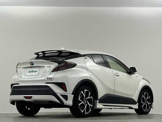 トヨタ Ｃ－ＨＲ G 大阪府 2017(平29)年 3.3万km ホワイトパールクリスタルシャイン 純正ナビ/モデリスタフルエアロ/フルセグＴＶ　ＣＤ／ＤＶＤ　/ETC/アダプティブクルーズコントロール　/アイドリングストップ/コーナーセンサー　/純正アルミホイール/純正フロアマット/オートマチックハイビーム　/ＬＥＤヘッドライト　/ブラインドスポットモニター　/前席シートヒーター /横滑り防止装置/レーンキープアシスト/衝突被害軽減システム