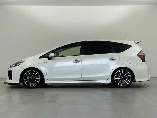 トヨタ プリウス α S ツーリングセレクション G’s 群馬県 2016(平28)年 7万km ホワイトパールクリスタルシャイン 寒冷地仕様/・ウィンドシールデアイサー/・ヒーター付ドアミラー/・リヤフォグランプ/＝＝＝＝＝/ALPINE10インチフリップダウンモニター/Strada7インチナビ/・AM/FM/CD/DVD/SD/Bluetooth/フルセグTV/バックカメラ/SilkBLazeエアロ/ROWENマフラー/ESPELIRダウンサスペンション/純正ビルトインETC/プッシュスタート/スマートキー/ハーフレザーシート