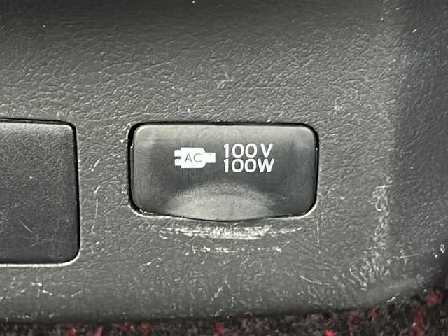 トヨタ ヴェルファイア 2．4Z ゴールデンアイズⅡ 三重県 2014(平26)年 7.3万km ホワイトパールクリスタルシャイン ALPINE10型ナビ /ALPINE10型後席モニター /バックカメラ /ETC /前後コーナーセンサー /AC100V充電 /両側パワースライドドア/スペアキー /オットマン /クルーズコントロール /純正フロアマット/ウッドコンビステアリング/ステアリングスイッチ/ハーフレザーシート /電動格納ミラー/禁煙車