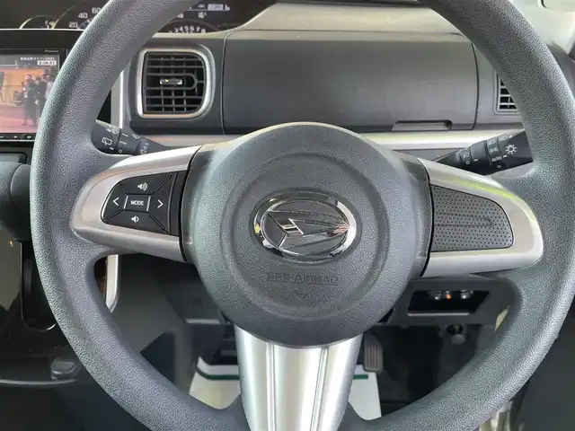 ダイハツ タント カスタム X 和歌山県 2015(平27)年 8.8万km パールホワイトⅢ 社外ナビ/（FM/AM/ワンセグTV）/ワンオーナー/左パワースライドドア/ETC/AAC/オートミラー/横滑り防止装置/後席サンシェード/オートライト/保証書/取扱説明書