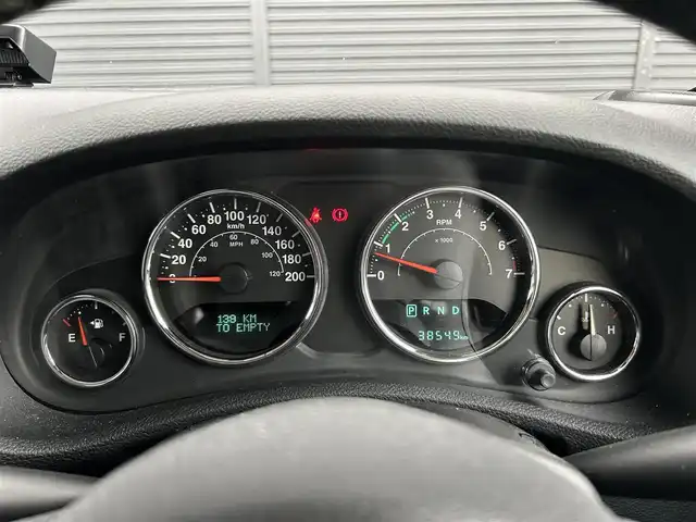 クライスラー・ジープ ジープ ラングラー アンリミテッド スポーツ 茨城県 2018(平30)年 3.9万km 黒 後期型 /社外メモリナビ　/バックカメラ /サイドカメラ /フルセグ /BT /CD /DVD /クルーズコントロール /ETC /ALPINEスピーカー /ミュージックサーバー /純正18インチAW /ドラレコ /禁煙車