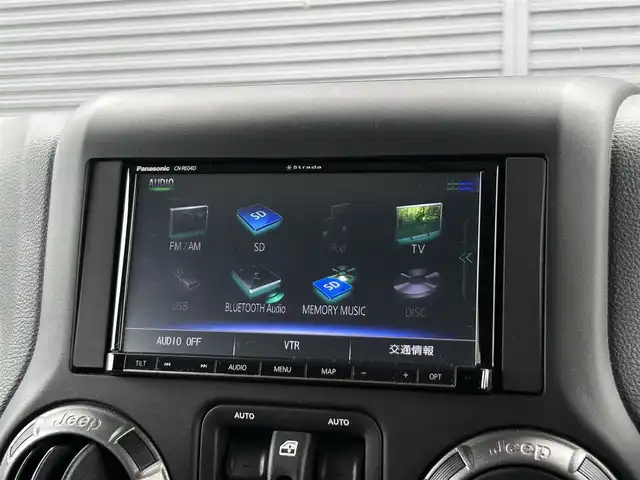 クライスラー・ジープ ジープ ラングラー アンリミテッド スポーツ 茨城県 2018(平30)年 3.9万km 黒 後期型 /社外メモリナビ　/バックカメラ /サイドカメラ /フルセグ /BT /CD /DVD /クルーズコントロール /ETC /ALPINEスピーカー /ミュージックサーバー /純正18インチAW /ドラレコ /禁煙車