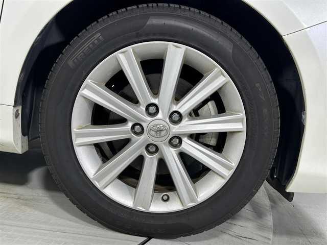 トヨタ カムリ ハイブリット Gパッケージ 佐賀県 2012(平24)年 9万km ホワイトパールクリスタルシャイン 純正ナビ/CD/Bluetooth/バックカメラ /ETC/純正17インチアルミホイール/純正フロアマット/HIDライト/フォグライト /オートライト/横滑り防止装置/スマートキー/スペアキー/保証書