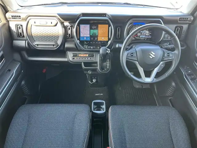 スズキ ハスラー Jスタイル ターボ 静岡県 2021(令3)年 1.3万km オフブルーメタリック/ガンメタリック2トーンルーフ 9インチメーカーナビ/・フルセグTV/・Bluetooth接続/・DVD再生/・USB入力端子/・AppleCarPlay/・AndroidAuto/全方位カメラ/SUZUKI Safety Support/・デュアルカメラブレーキサポート/・後退時ブレーキサポート/・誤発進抑制機能/・後方誤発進抑制機能/・車線逸脱抑制機能/・車線逸脱警報機能/・ふらつき警報機能/・標識認識機能/・ACC（アダプティブクルーズコントロール）/・先行車発進お知らせ機能/プッシュスタート/スマートキー/スペアキー×１/前席シートヒーター/オートエアコン（ナノイーX搭載）/ビルトインETC2.0/3カメラドラレコ（前・後・車内）/純正フロアマット/純正15インチアルミホイール/LEDオートライト・オートハイビーム/取扱説明書/保証書
