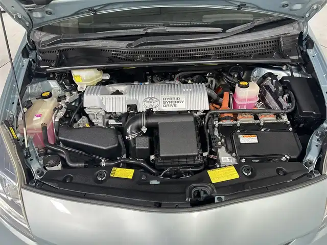 トヨタ プリウス G 佐賀県 2013(平25)年 4.2万km フロスティーグリーンマイカ 純正7インチナビ/フルセグTV/Bluetooth/CD/DVD/バックカメラ/ビルトインETC/クルーズコントロール/コーナーセンサー/前方後方ドライブレコーダー/パワーシート/純正フロアマット