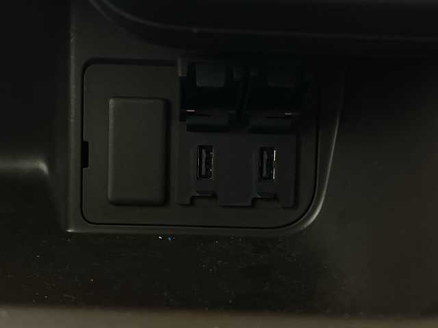 ホンダ Ｎ ＢＯＸ L 新潟県 2023(令5)年 3.4万km プレミアムアイボリーパールⅡ プッシュスタート/スマートキー/スペアキー1本/ETC/両側パワースライドドア/シートヒーター　D席/N席/ミラーヒーター/コーナーセンサー/キセノン/冬タイヤ4本セット