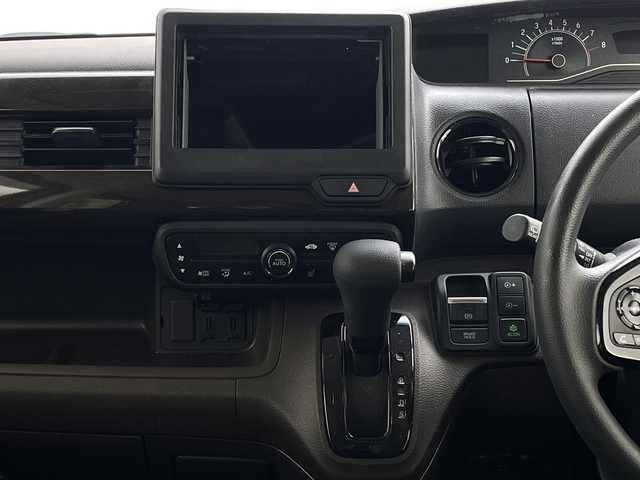 ホンダ Ｎ ＢＯＸ L 新潟県 2023(令5)年 3.4万km プレミアムアイボリーパールⅡ プッシュスタート/スマートキー/スペアキー1本/ETC/両側パワースライドドア/シートヒーター　D席/N席/ミラーヒーター/コーナーセンサー/キセノン/冬タイヤ4本セット