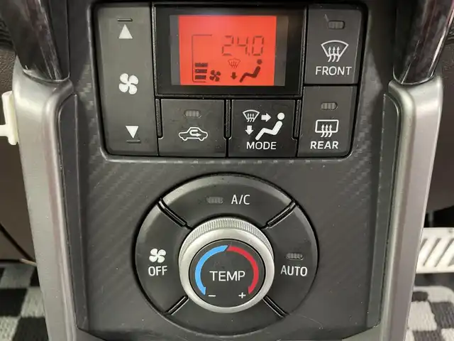 ダイハツ コペン セロ 富山県 2015(平27)年 4.4万km ブリティッシュグリーンマイカ 社外ナビ（bluetooth）/フルセグTV/バックカメラ/ETC/社外前後ドラレコ（DRY-V2）/社外BBS１６インチAW/社外フルエアロ/社外HKSマフラー/社外レーダー（super cat）/サブコン/運転席・助手席シートヒーター/スマートキー/プッシュスタート/LEDヘッドライト/フォグ/横滑防止装置/純正マット/パドルシフト/保証書、取説