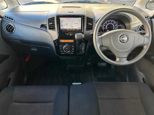 日産 ルークス ハイウェイスター 東京都 2010(平22)年 4.4万km シルキーシルバーメタリック 純正SDナビTV/BT DVD/CD/パワースライドドア（助手席側）/ドライブレコーダー（前方）/ETC/オートエアコン/オートライト/電動格納ミラー/パニティミラー（運転席）/プライバシーガラス/ドアバイザー/ベンチシート/スペアキー/保証書＆取扱説明書