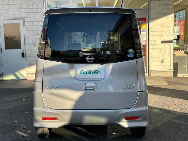 日産 ルークス ハイウェイスター 東京都 2010(平22)年 4.4万km シルキーシルバーメタリック 純正SDナビTV/BT DVD/CD/パワースライドドア（助手席側）/ドライブレコーダー（前方）/ETC/オートエアコン/オートライト/電動格納ミラー/パニティミラー（運転席）/プライバシーガラス/ドアバイザー/ベンチシート/スペアキー/保証書＆取扱説明書