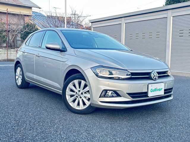 フォルクスワーゲン ポロ TSIハイライン 東京都 2018(平30)年 4.9万km ベージュ メモリーナビ/バックカメラ/フルセグテレビ/アクティブクルーズコントロール/プッシュスタート/ETC2.0/ドライブレコーダー/純正１６インチAW/取説書/保証書/スペアスマートキー/カラーナンバー：LD7L/（アイボリーシルバーメタリック）