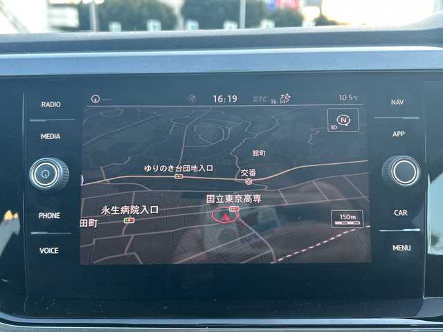 フォルクスワーゲン ポロ TSIハイライン 東京都 2018(平30)年 4.9万km ベージュ メモリーナビ/バックカメラ/フルセグテレビ/アクティブクルーズコントロール/プッシュスタート/ETC2.0/ドライブレコーダー/純正１６インチAW/取説書/保証書/スペアスマートキー/カラーナンバー：LD7L/（アイボリーシルバーメタリック）