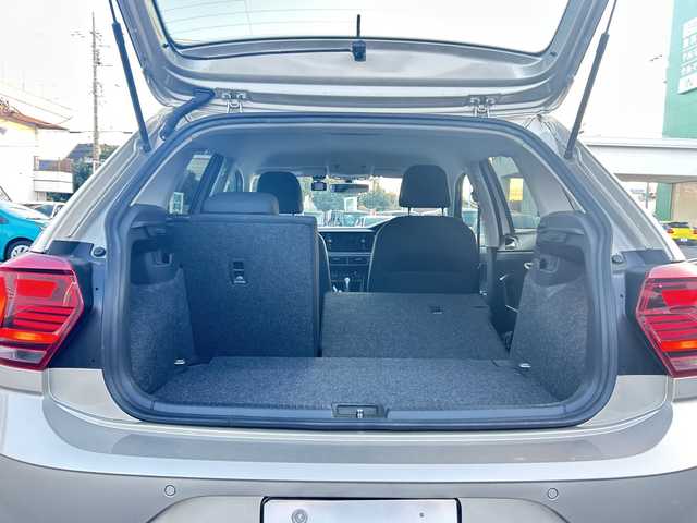 フォルクスワーゲン ポロ TSIハイライン 東京都 2018(平30)年 4.9万km ベージュ メモリーナビ/バックカメラ/フルセグテレビ/アクティブクルーズコントロール/プッシュスタート/ETC2.0/ドライブレコーダー/純正１６インチAW/取説書/保証書/スペアスマートキー/カラーナンバー：LD7L/（アイボリーシルバーメタリック）