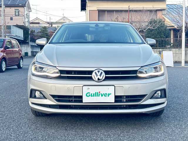 フォルクスワーゲン ポロ TSIハイライン 東京都 2018(平30)年 4.9万km ベージュ メモリーナビ/バックカメラ/フルセグテレビ/アクティブクルーズコントロール/プッシュスタート/ETC2.0/ドライブレコーダー/純正１６インチAW/取説書/保証書/スペアスマートキー/カラーナンバー：LD7L/（アイボリーシルバーメタリック）