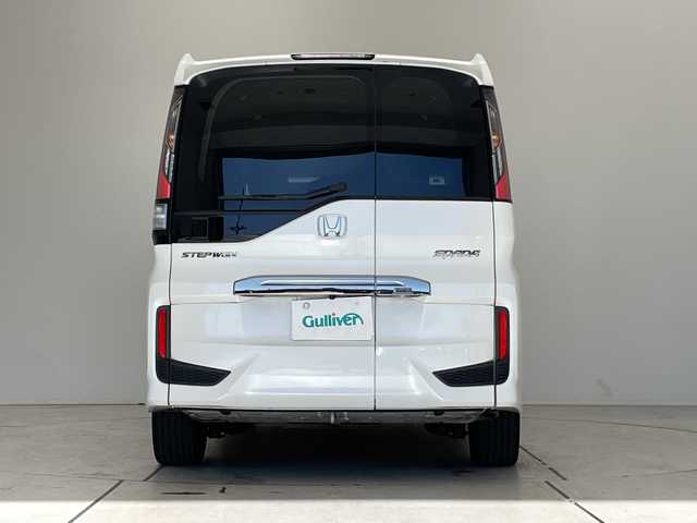 ホンダ ステップワゴン スパーダ クルスピセンシング 愛知県 2021(令3)年 2.5万km プラチナホワイトパール 純正ナビ/両側電動スライド/レーダークルーズコントロール/シートヒーター/バックカメラ/純正AW/ETC2.0/LEDヘッドライト/ステアリングヒーター/パドルシフト/リアオートエアコン/ステアリングスイッチ/スマートキー/プッシュスタート