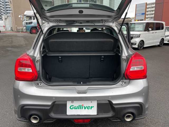 スズキ スイフト スポーツ 宮崎県 2023(令5)年 3万km プレミアムシルバーメタリック ＳＤナビ　Ｂｌｕｅｔｏｏｔｈ　全方位カメラ　フルセグＴＶ　シートヒーター　ＢＳＭ　ＥＴＣ　ＵＳＢ入力端子　ＣＤチェンジャー　コーナーセンサー　プッシュスタート　レーダークルーズコントロール
