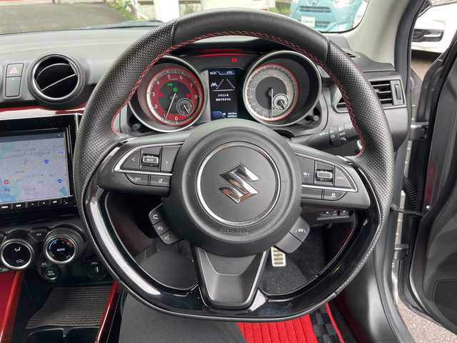 スズキ スイフト スポーツ 宮崎県 2023(令5)年 3万km プレミアムシルバーメタリック ＳＤナビ　Ｂｌｕｅｔｏｏｔｈ　全方位カメラ　フルセグＴＶ　シートヒーター　ＢＳＭ　ＥＴＣ　ＵＳＢ入力端子　ＣＤチェンジャー　コーナーセンサー　プッシュスタート　レーダークルーズコントロール